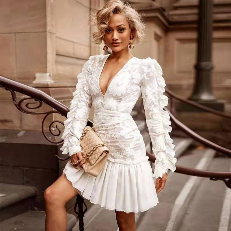 Sexy lace V-neck backless dress for women