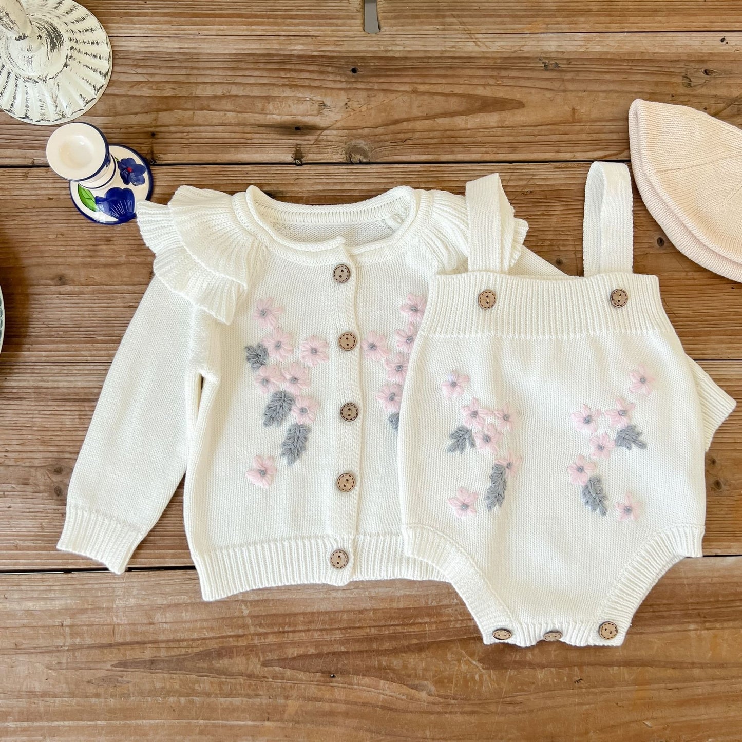 Infant and toddler 3-9 month baby set, flower coat, shoulder strap, zipper, climbing suit, two-piece set